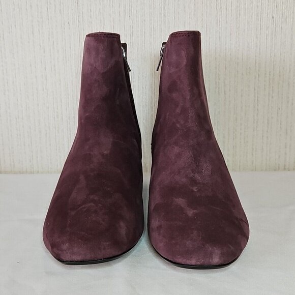 Clarks Ankle Bootie Chartli Womens 8.5 Purple Suede Leather Block Heeled  Zip - Picture 3 of 12